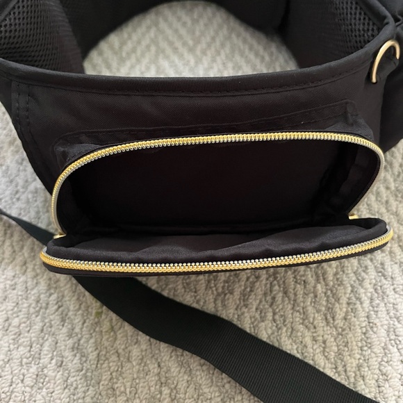 TushBaby Hip Carrier - Picture 6 of 8